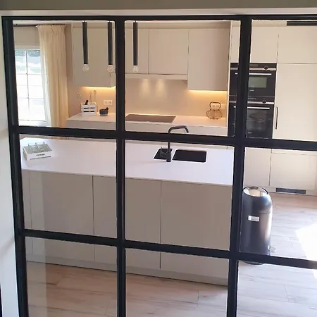 De La Sabliere 펜션